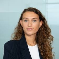 📢 Nog 4 dagen om je aan te melden voor de Hogan Lovells Business Course  2025!