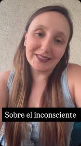 📖 Clave para estudiantes de Freud En Más allá del principio de placer  (1920), Freud diferencia tres experiencias que no son lo mismo: 🔹 Miedo →  siempre ligado a un objeto concreto (“