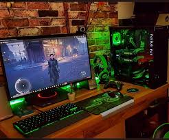 989 Otmetok Nravitsya 27 Kommentariev Mal Pc Builds And Setups Pcgaminghub V Instagram This Setup I Gaming Room Setup Pc Gaming Setup Computer Setup