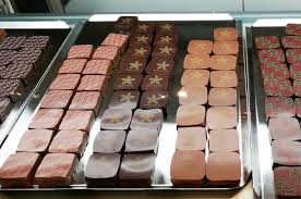 Ensiklopedia dermatologi telah menjelaskan dengan tepat sekali bahawa pemakanan tidak langsung menyumbang kepada berlakunya jerawat. Syurga Coklat Kini Di Kuala Lumpur Boleh Cuba 47 Jenis Coklat Sangat Menggoda Skop Rojak Daily