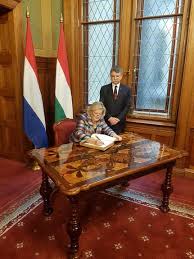 Bij de laatste stemming liet ze hans franken (cda) achter zich. Eerste Kamer Der Staten Generaal Voorzitter Eerste Kamer Brengt Officieel Bezoek Aan Hongarije