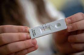 Rapid antigen tests require a nasal sample that can be collected at home or by a healthcare provider. Schmalkalden Meiningen Antigen Tests 1 5 Prozent Sind Positiv Meiningen Insudthuringen