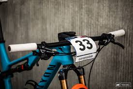 Il padre adrie è stato uno dei migliori cacciatori di classiche e ciclocrossisti del mondo negli anni '80 e '90 e il nonno, raymond poulidor, è salito ben 8 volte sul podio del tour de france. Bike Check Mathieu Van Der Poel S Canyon Lux Nove Mesto Xc World Cup 2021 Pinkbike