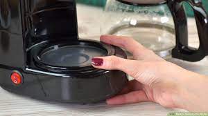Rapidchill™ brewing ensures your iced coffee is never watered down—unlike other brewing methods, it builds maximum flavor, quickly cooling hot coffee over ice, for consistently bold and flavorful iced coffee. How To Use A Coffee Maker 15 Steps With Pictures Wikihow