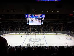Entre chaque période il y a une pause d'environ 20 minutes aussi. Billets Hockey Sur Glace Nhl Aller Voir Un Match Des New York Rangers Au Madison Square Garden