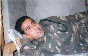 Batra was commissioned in the indian army as a lieutenant of the 13th battalion jammu & kashmir rifles in 1997.later on, he was promoted to the rank of captain on the battlefield itself. Anfajrpbpz4ldm