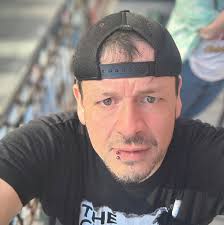 Experiences with Instacart and Uber Eats deliveries in Ogden