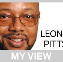 Pitts: Response to teen's rude joke tweet shows official fixation