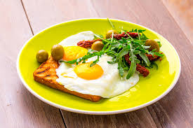 Masukkan saus tiram saus cabai kecap manis dan garam. Berapa Banyak Kalori Dalam Telur Goreng Dengan Dan Tanpa Aditif Nilai Pemakanan Bagaimana Untuk Mengurangkan Kandungan Kalori Telur Goreng