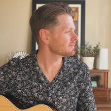 Sean Holcomb's Instagram, Twitter & Facebook