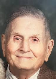 Travis Gilpin's Instagram, Twitter & Facebook