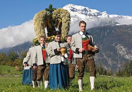 Zumindest in deutschland gilt das als offizieller feiertag. Erntedankfest Brauche In Osterreich Servus