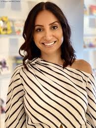 Ellen Fanning's Instagram, Twitter & Facebook