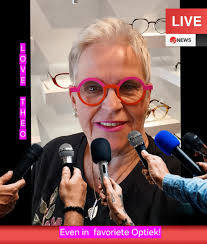 Frame no 2 won. Thanks to Ole, I'm now a happy content Theo owner of 2  models 🧡🩷 I'm going crazy. Can't decide! Glasses/frames 2 require  orange/pink/black attire