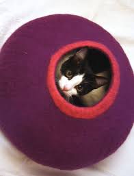 Kitten Cat Cave Cat Bed 100 Wool Tyrolean Felted By Hand With Olive Oil Soap Made In Italy Cat Bed Cat Cave Cats And Kittens