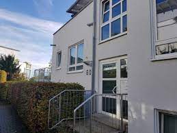 Diese ansprechende, vollständig renovierte dachgeschosswohnung, die in der dritten etage liegt, steht ab sofort zum verkauf. 3 Zimmer Wohnung Zum Verkauf Schanzstr 60 72770 Reutlingen Mapio Net