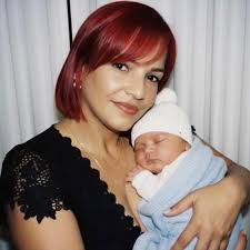 SABES QUIEN ES LA MUJER MAS GUAPA CUBANA EN LA ACTUALIDAD? AQUI LA TIENES,  SE LLAMA, ALY SANCHEZ. Aly Sánchez (Sancti Spíritus, Cuba, 25 de febrero de  1986) es una actriz, modelo