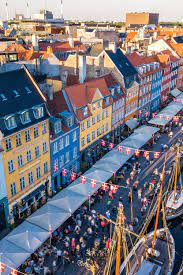 With gethin anthony, frederikke dahl hansen, sebastian armesto, olivia grant. Kopenhagen Voor Beginners De Must See Bezienswaardigheden Kopenhagen Denemarken Kopenhagen Bezienswaardigheden