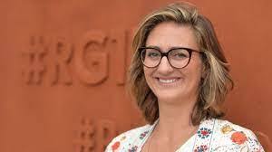 Marie Pierce's Instagram, Twitter & Facebook