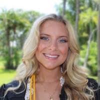 Lindsay Hurley's Instagram, Twitter & Facebook