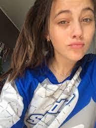 Kelly Riendeau's Instagram, Twitter & Facebook