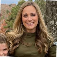 Alana Hopper's Instagram, Twitter & Facebook