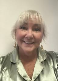 Tammy Webb's Instagram, Twitter & Facebook