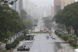Mais de 6,6 mil imóveis ficam sem energia durante a manhã desta sexta-feira (08) em Curitiba, diz Copel