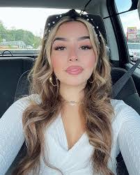 Sharon Moya's Instagram, Twitter & Facebook