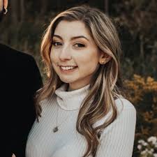 Cassie Hunter (@cmkhunter)