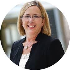 Holly Fontenot's Instagram, Twitter & Facebook