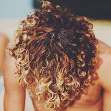 It's not uncommon for people to curse those tangled locks, if only for the reason that they're impossible to tame. The Best Curly Hairstyles For Men 2019 Bastion News