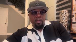 Samuel Blakes (@samuelrblakes)