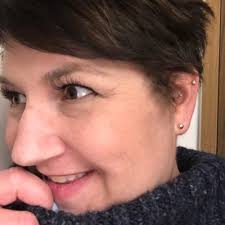 Eileen Hofmann (@HeyNeelie)