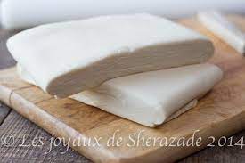 Mettre en carré,filmer et faire reposer 1 heure. La Pate Feuilletee Maison Les Joyaux De Sherazade