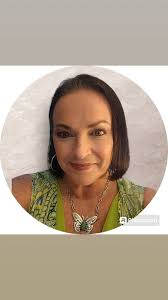 Short hair styles for women over 60