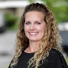 Sarah Mohammadi's Instagram, Twitter & Facebook