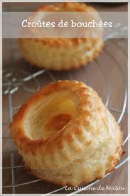 Voici Une Recette Super Simple Pour Faire Ses Propres Croutes Pour Bouchees A La Reine Ou Autres Plats En Sauce Bouchees A La Reine Cuisine Facile Idee Recette