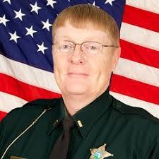 Linda Pickron's Instagram, Twitter & Facebook