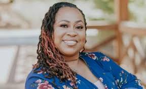 Meet Quintessa Solomon-Hardy: Business Coach, Mental Health Therapist,  Motivational Speaker, & Author