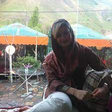 فرازی از کس عیال در. Facebook