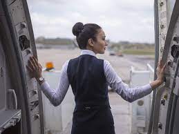 This pay per hour depends on seniority. Flight Attendants Don T Always Get Paid For All Hours They Work