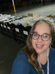 🌈Happy Wednesday! Pop up Shop