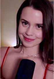 Jamie Young's Instagram, Twitter & Facebook