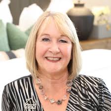 2210 Shady Pine Drive, Conroe, TX 77301