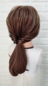 Easy 30 Seconds Hairstyles For Those Crazy Busy Mornings Braided Hairstyles Video We All Have Those Insane Mornings Where Uzun Sac Orgulu Sac Sac Ve Makyaj