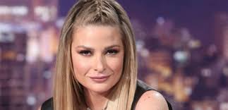 لهون وبس الموسم 1 الحلقة 6 باميلا الكيك. Ø¨Ø§Ù…ÙŠÙ„Ø§ Ø§Ù„ÙƒÙŠÙƒ ÙÙŠ Ø§Ù„Ù…Ø³ØªØ´ÙÙ‰ ÙˆÙ„Ù† ØªÙ…Ø´ÙŠ Ù‚Ø¨Ù„ Ø´Ù‡Ø± Ù…Ø§Ø°Ø§ Ø­ØµÙ„ Ù…Ø¹Ù‡Ø§ ÙÙŠØ¯ÙŠÙˆ