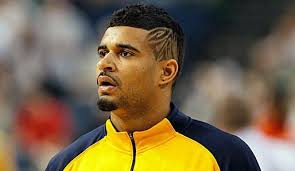 Casey Mitchell (basketball)