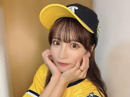 AV女優小那海綾突穿「兄弟球衣」曬辣照！ PO中文告白台粉嗨炸| ETtoday星光雲| ETtoday新聞雲