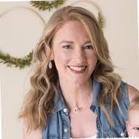 Geri Morrison's Instagram, Twitter & Facebook